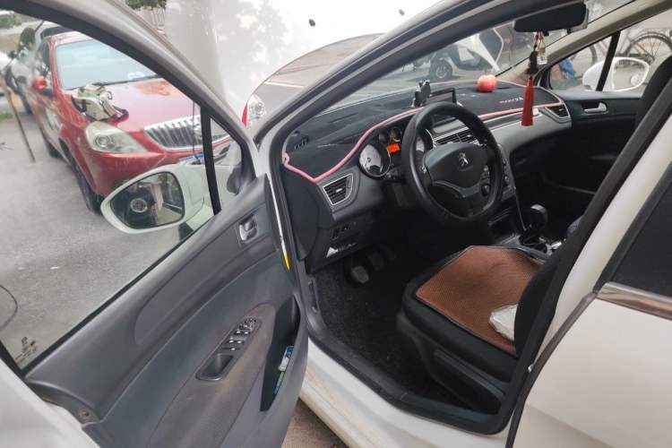 Used Peugeot 308 2014 Enjoy Edition Classic 1.6L Manual YouShang Model Driver Seat