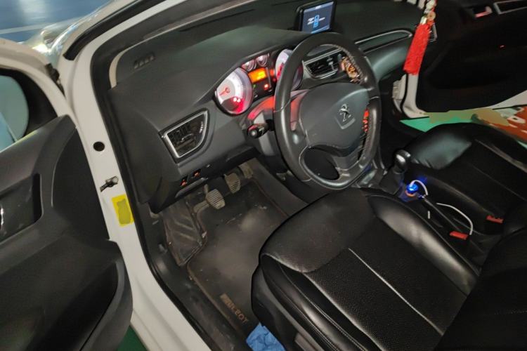 Used Peugeot 308 2014 Enjoy Edition Classic 1.6L Manual Fashion Model Driver Seat