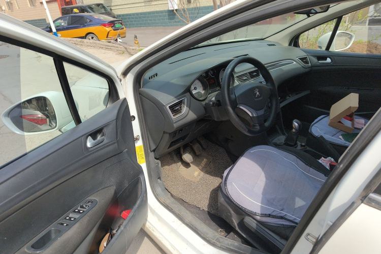 Used Peugeot 308 2014 Enjoy Edition Classic 1.6L Manual YouShang Model Driver Seat