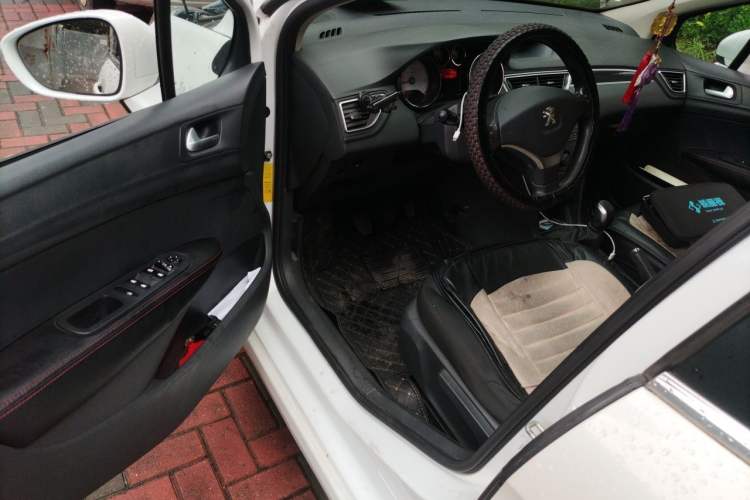 Used Peugeot 308 2014 Enjoy Edition Classic 1.6L Manual YouShang Model Driver Seat