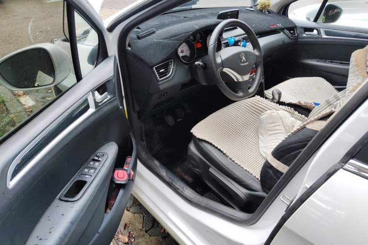 Used Peugeot 308 2014 Enjoy Edition Classic 1.6L Manual Fashion Model Driver Seat