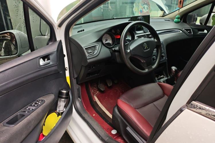 Used Peugeot 308 2014 Enjoy Edition Classic 1.6L Manual YouShang Model Driver Seat