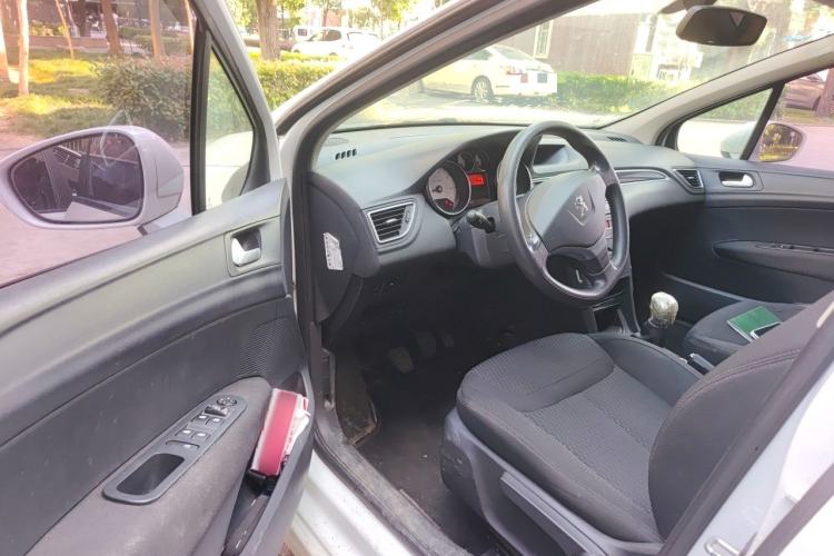 Used Peugeot 308 2014 Enjoy Edition Classic 1.6L Manual YouShang Model Driver Seat