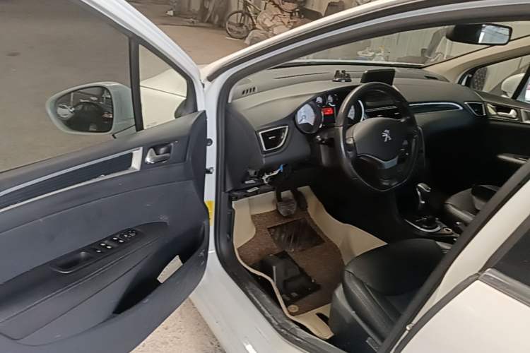 Used Peugeot 308 2014 Enjoyment Edition Classic 1.6L Automatic Fashion Model Driver Seat