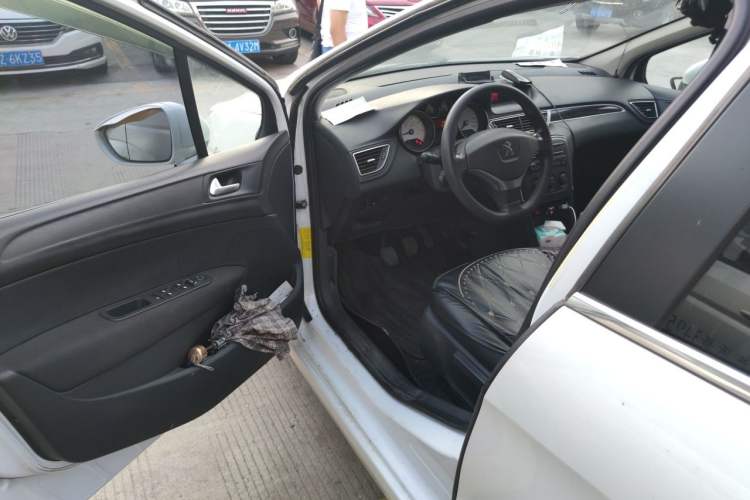 Used Peugeot 308 2014 Enjoy Edition Classic 1.6L Manual YouShang Model Driver Seat