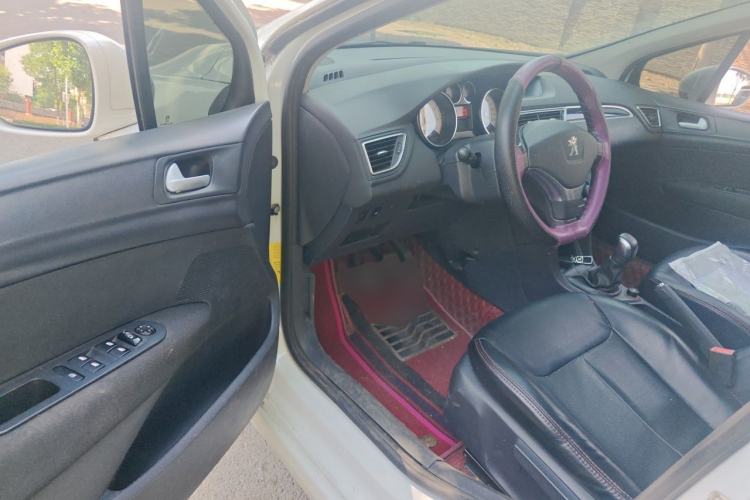 Used Peugeot 308 2014 Enjoy Edition Classic 1.6L Manual YouShang Model Driver Seat