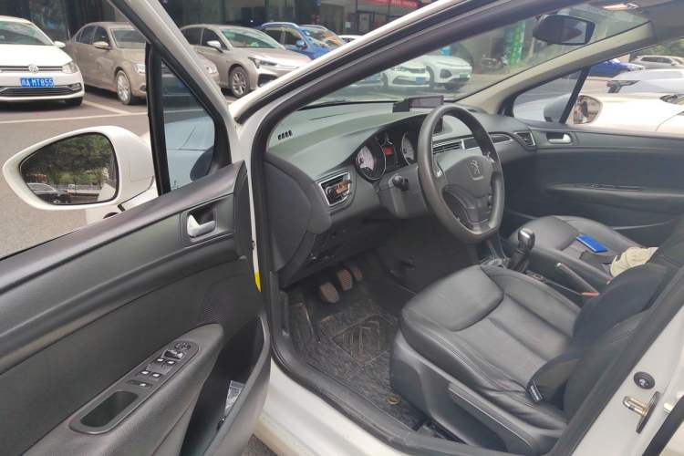 Used Peugeot 308 2014 Enjoy Edition Classic 1.6L Manual YouShang Model Driver Seat