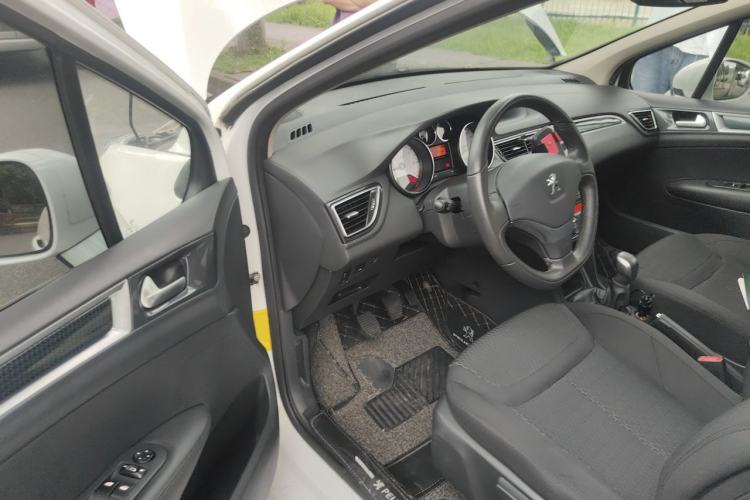 Used Peugeot 308 2014 Enjoy Edition Classic 1.6L Manual Fashion Model Driver Seat