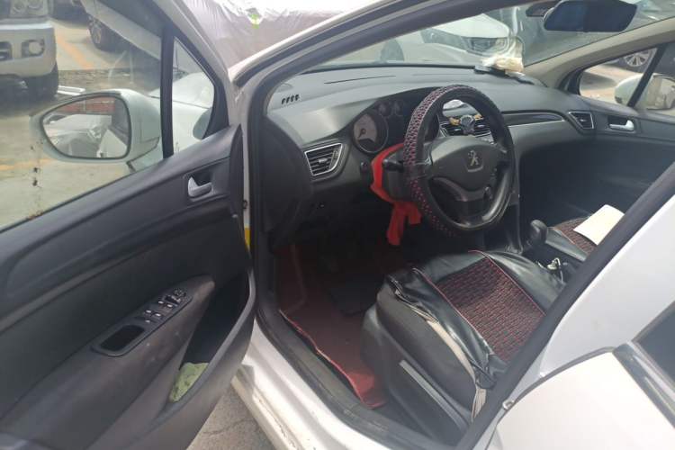 Used Peugeot 308 2014 Enjoy Edition Classic 1.6L Manual YouShang Model Driver Seat