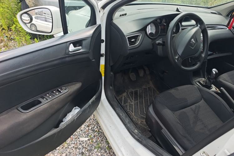 Used Peugeot 308 2014 Enjoy Edition Classic 1.6L Manual YouShang Model Driver Seat