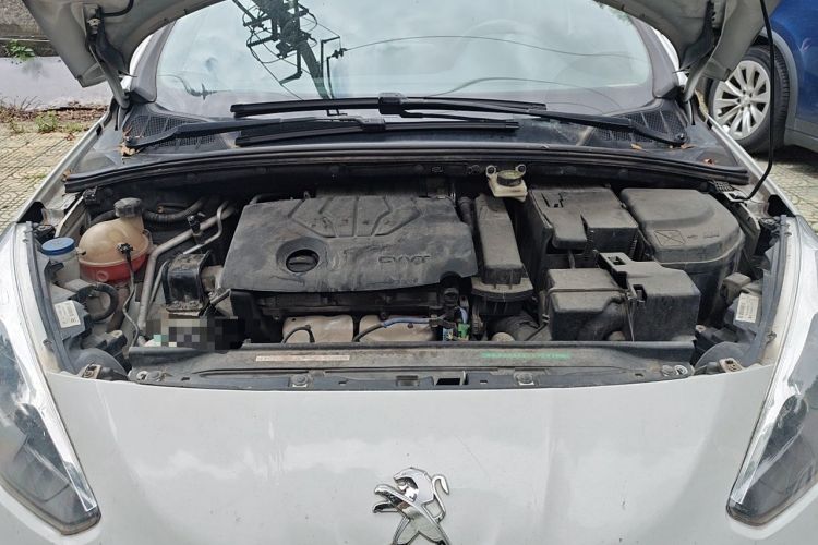 Used Peugeot 308 2014 Enjoy Edition Classic 1.6L Manual YouShang Model Engine Bay