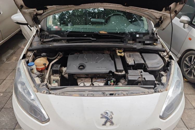 Used Peugeot 308 2014 Enjoy Edition Classic 1.6L Manual YouShang Model Engine Bay