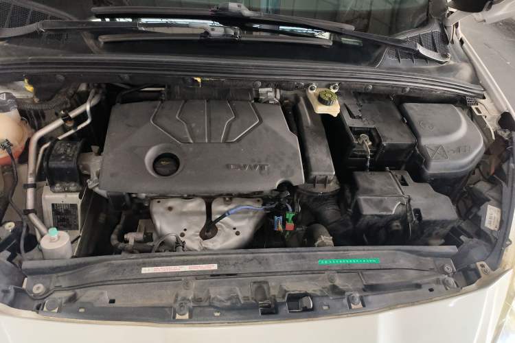 Used Peugeot 308 2014 Enjoy Edition Classic 1.6L Manual YouShang Model Engine Bay