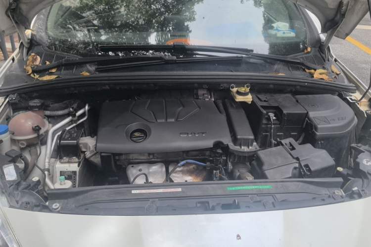 Used Peugeot 308 2014 Enjoy Edition Classic 1.6L Manual YouShang Model Engine Bay