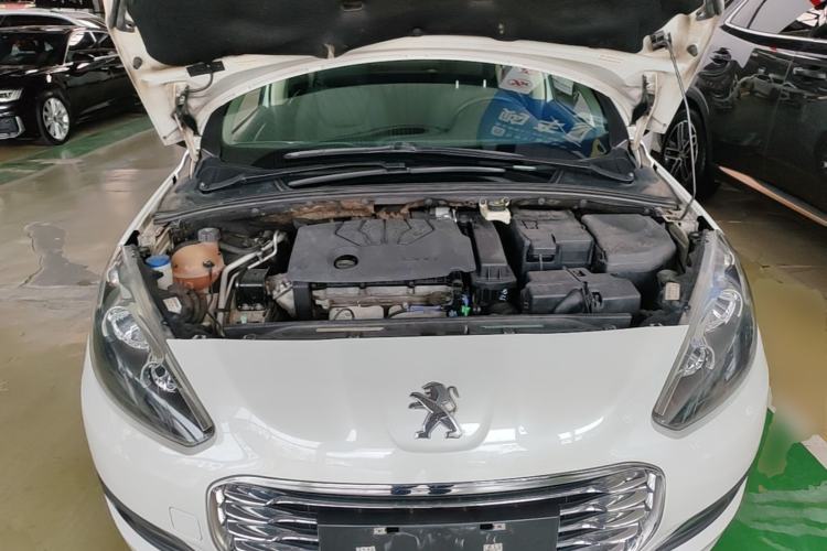 Used Peugeot 308 2014 Enjoyment Edition Classic 1.6L Automatic Fashion Model Engine Bay