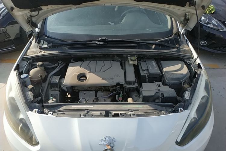 Used Peugeot 308 2014 Enjoyment Edition Classic 1.6L Automatic Fashion Model Engine Bay