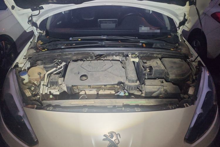 Used Peugeot 308 2014 Enjoy Edition Classic 1.6L Manual YouShang Model Engine Bay