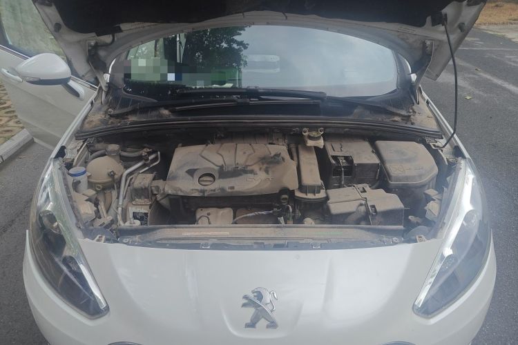 Used Peugeot 308 2014 Enjoy Edition Classic 1.6L Manual YouShang Model Engine Bay