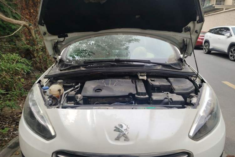 Used Peugeot 308 2014 Enjoy Edition Classic 1.6L Manual Fashion Model Engine Bay