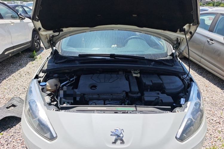 Used Peugeot 308 2014 Enjoy Edition Classic 1.6L Manual YouShang Model Engine Bay