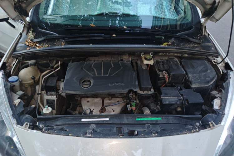 Used Peugeot 308 2014 Enjoy Edition Classic 1.6L Manual YouShang Model Engine Bay