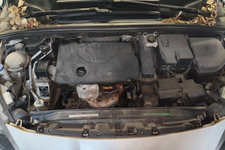 Used Peugeot 308 2014 Enjoy Edition Classic 1.6L Manual YouShang Model Engine Bay