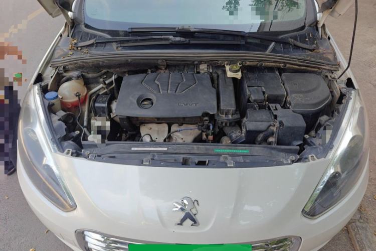 Used Peugeot 308 2014 Enjoy Edition Classic 1.6L Manual YouShang Model Engine Bay