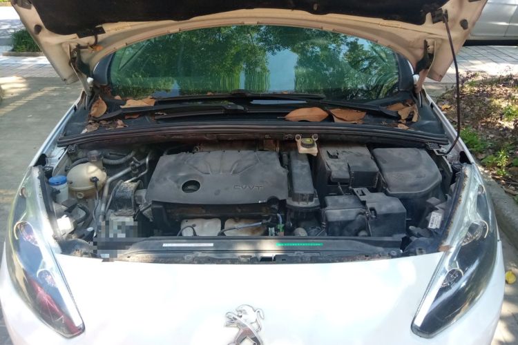 Used Peugeot 308 2014 Enjoy Edition Classic 1.6L Manual YouShang Model Engine Bay