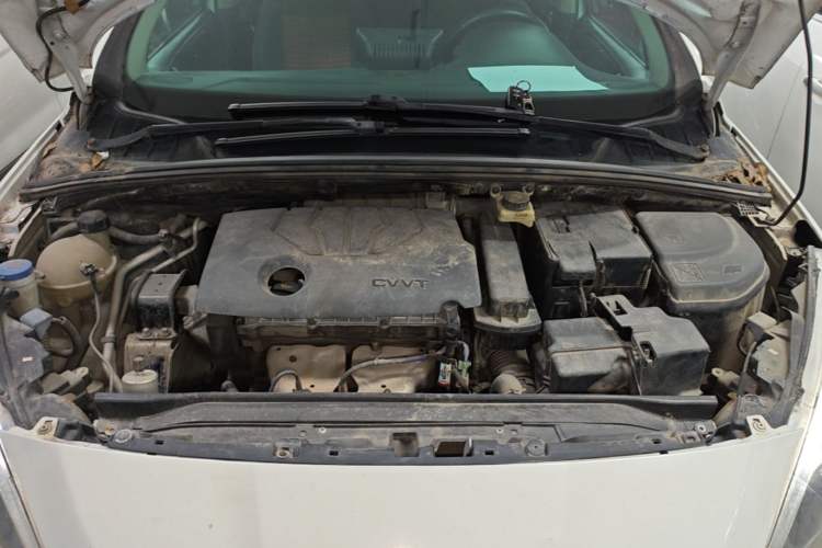 Used Peugeot 308 2014 Enjoy Edition Classic 1.6L Manual YouShang Model Engine Bay
