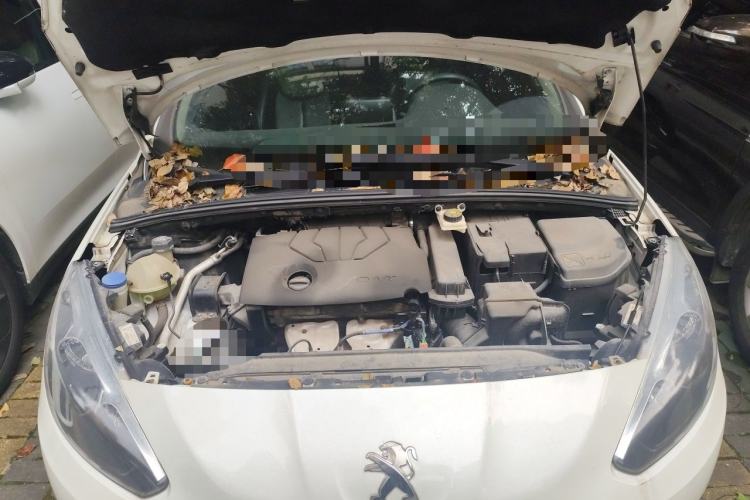 Used Peugeot 308 2014 Enjoy Edition Classic 1.6L Manual YouShang Model Engine Bay