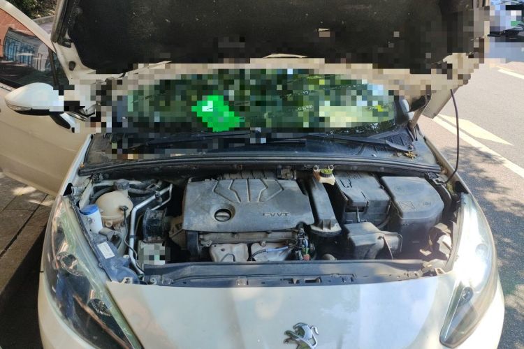 Used Peugeot 308 2014 Enjoy Edition Classic 1.6L Manual YouShang Model Engine Bay