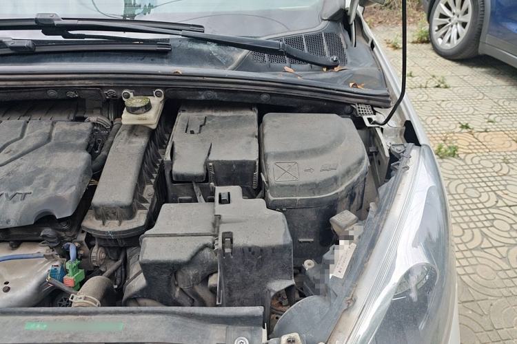 Used Peugeot 308 2014 Enjoy Edition Classic 1.6L Manual YouShang Model Engine Bay Left