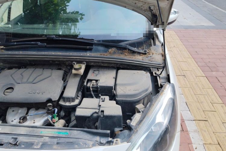 Used Peugeot 308 2014 Enjoy Edition Classic 1.6L Manual YouShang Model Engine Bay Left
