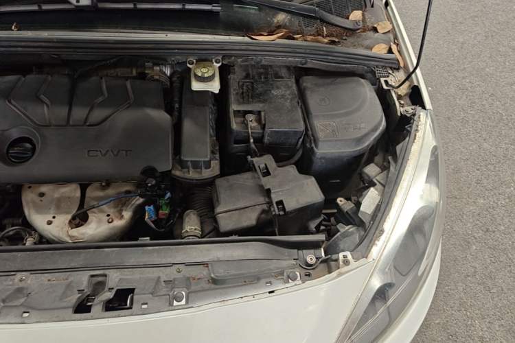 Used Peugeot 308 2014 Enjoy Edition Classic 1.6L Manual YouShang Model Engine Bay Left