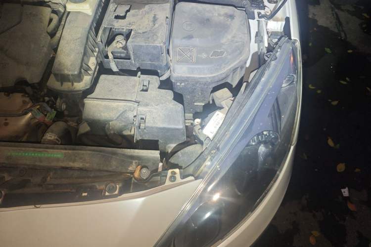 Used Peugeot 308 2014 Enjoy Edition Classic 1.6L Manual YouShang Model Engine Bay Left