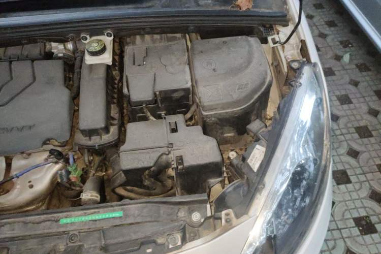 Used Peugeot 308 2014 Enjoy Edition Classic 1.6L Manual YouShang Model Engine Bay Left