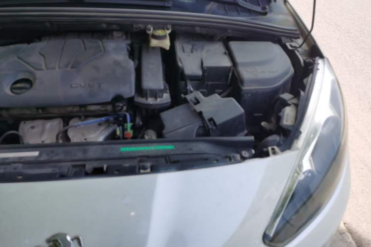 Used Peugeot 308 2014 Enjoy Edition Classic 1.6L Manual YouShang Model Engine Bay Left