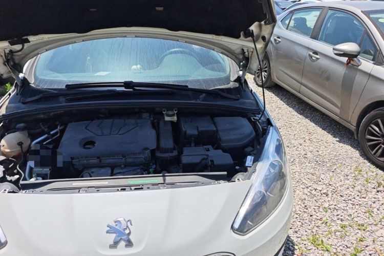 Used Peugeot 308 2014 Enjoy Edition Classic 1.6L Manual YouShang Model Engine Bay Left