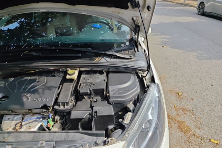 Used Peugeot 308 2014 Enjoy Edition Classic 1.6L Manual YouShang Model Engine Bay Left