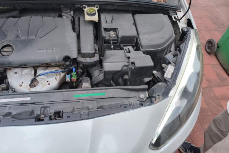 Used Peugeot 308 2014 Enjoy Edition Classic 1.6L Manual YouShang Model Engine Bay Left