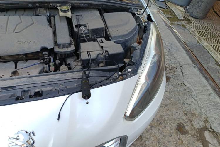 Used Peugeot 308 2014 Enjoy Edition Classic 1.6L Manual YouShang Model Engine Bay Left