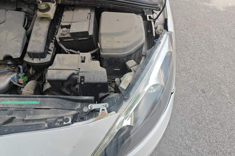 Used Peugeot 308 2014 Enjoy Edition Classic 1.6L Manual YouShang Model Engine Bay Left