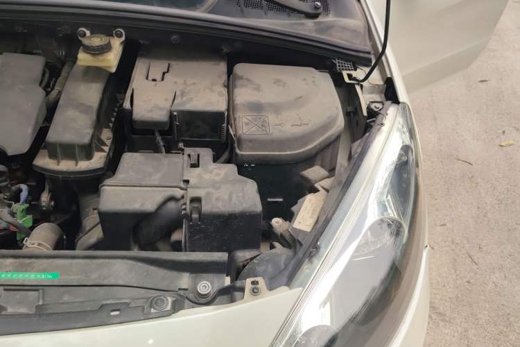 Used Peugeot 308 2014 Enjoyment Edition Classic 1.6L Automatic Fashion Model Engine Bay Left