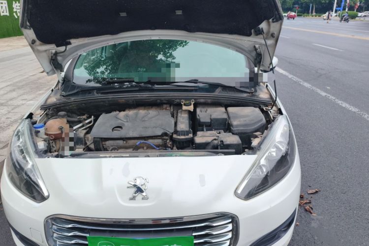 Used Peugeot 308 2014 Enjoy Edition Classic 1.6L Manual YouShang Model Engine Bay Left