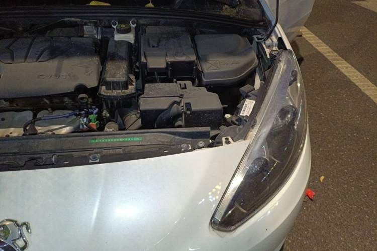 Used Peugeot 308 2014 Enjoyment Edition Classic 1.6L Automatic Fashion Model Engine Bay Left