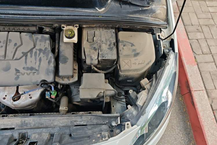 Used Peugeot 308 2014 Enjoy Edition Classic 1.6L Manual YouShang Model Engine Bay Left