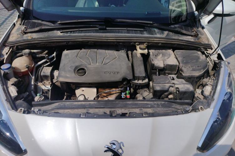 Used Peugeot 308 2014 Enjoy Edition Classic 1.6L Manual YouShang Model Engine Bay