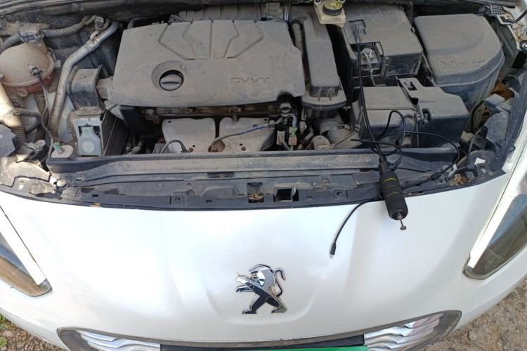 Used Peugeot 308 2014 Enjoy Edition Classic 1.6L Manual YouShang Model Engine Bay