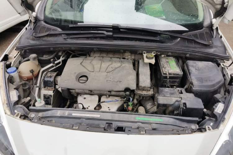 Used Peugeot 308 2014 Enjoy Edition Classic 1.6L Manual YouShang Model Engine Bay