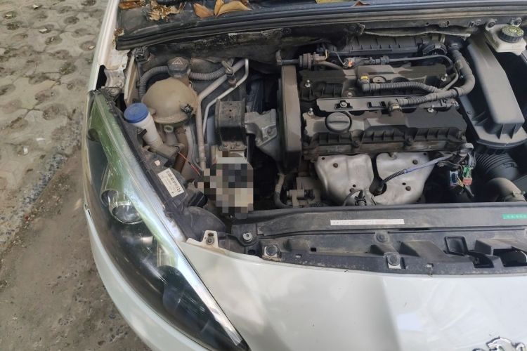 Used Peugeot 308 2014 Enjoy Edition Classic 1.6L Manual YouShang Model Engine Bay Right
